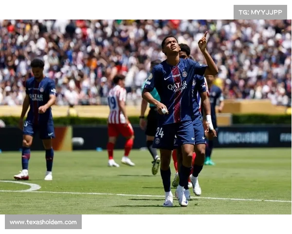 巴黎圣日耳曼3-1客胜斯特拉斯堡：传切破密防，边锋内切战术奏效